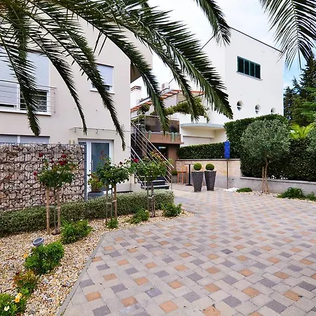 Diana Apartmán *