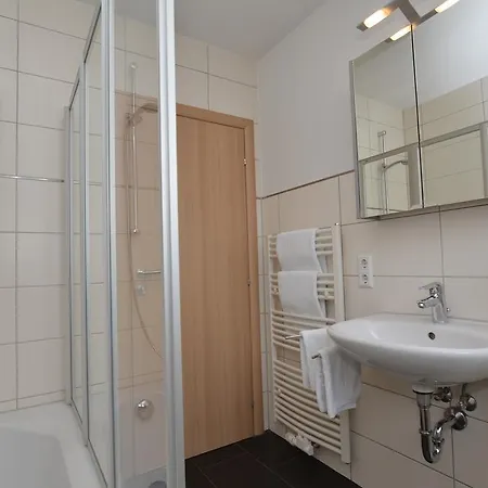 Diana Apartment *