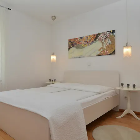 Apartment Diana Zadar